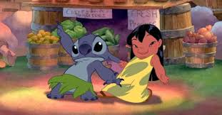 Les personnages de Lilo et de Stitch danses.